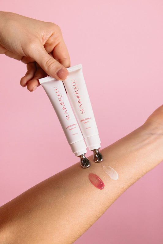 Deeply nourishing lip butter with shea butter and jojoba oil